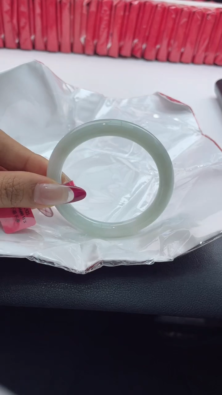 【闪购商品】翡翠手镯未镶嵌1翡翠手镯