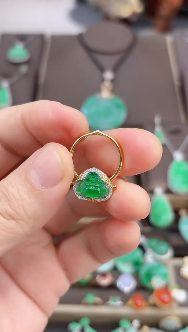 【闪购商品】翡翠吊坠(赠链)18K金镶嵌佛公吊坠