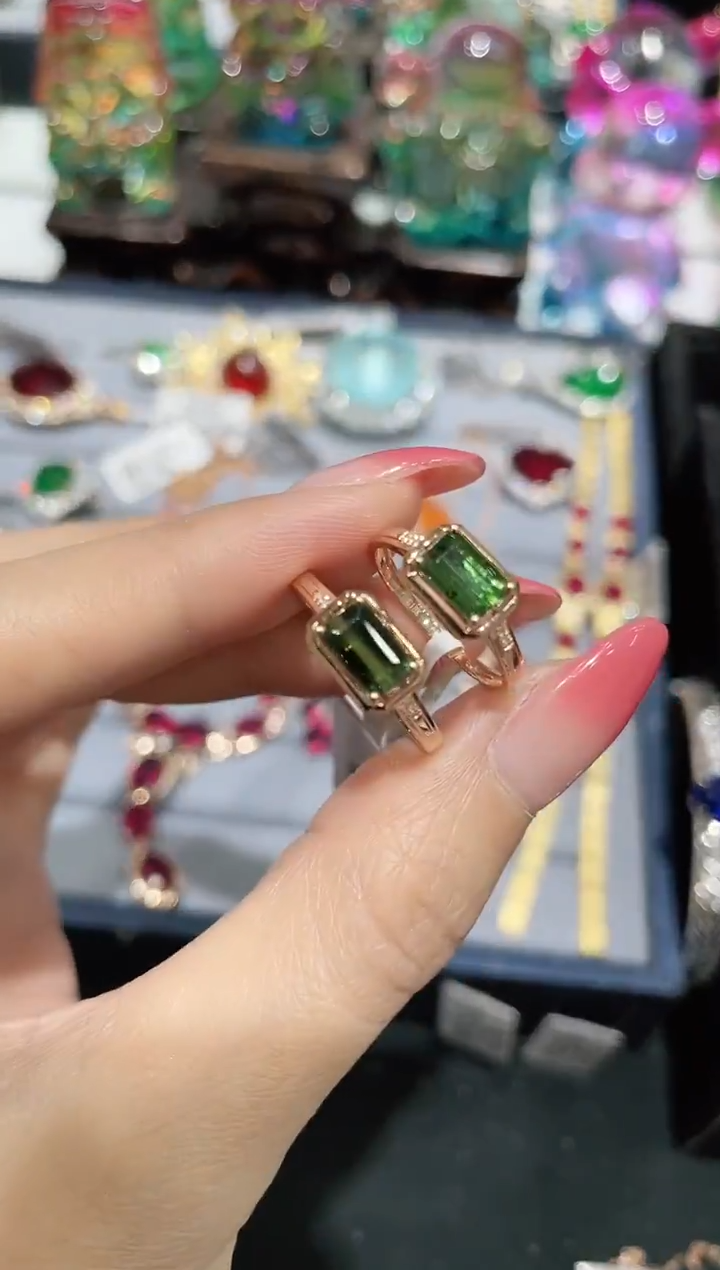 18K金镶嵌戒指碧玺多样性发其一