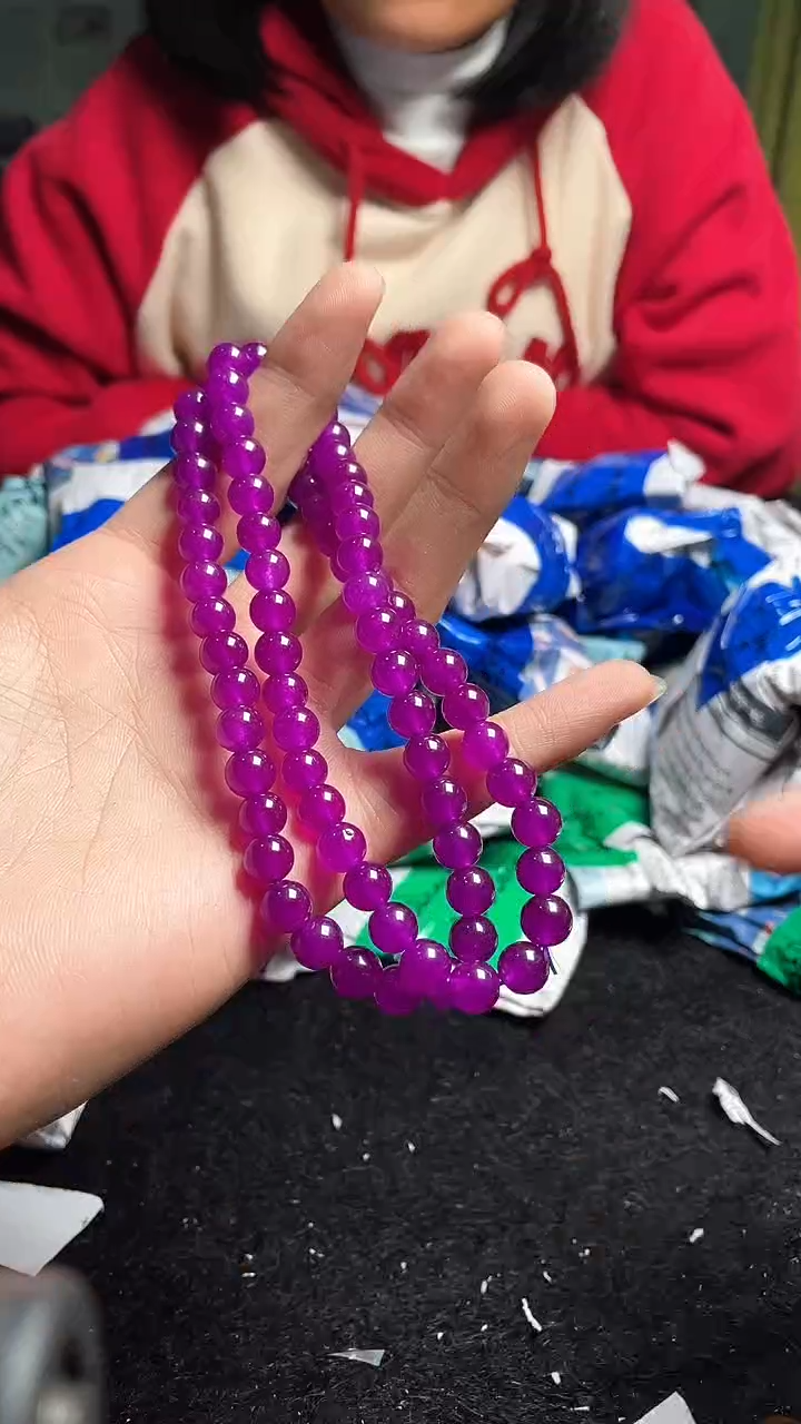 猛子收货满紫珠链