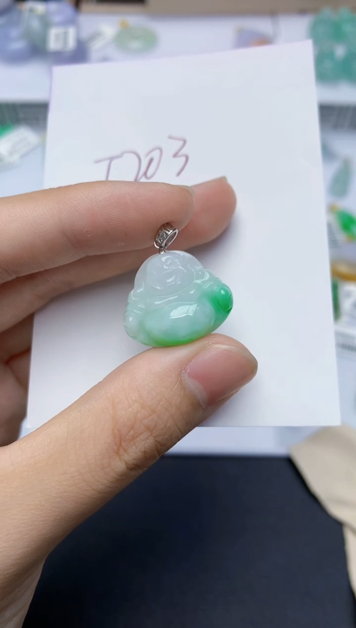 翡翠未镶嵌颈饰天然缅甸翡翠A货