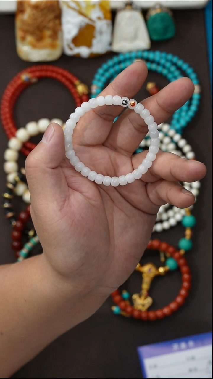 未镶嵌手串和田玉蝈*和田玉手串