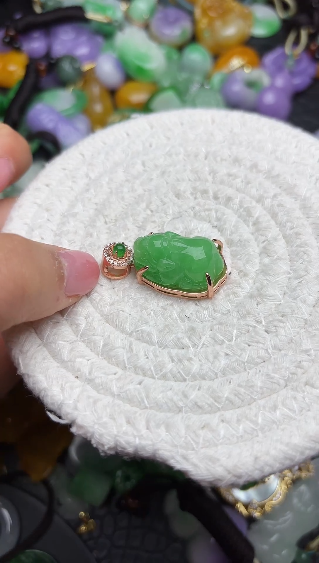 颈饰未镶嵌翡翠缅甸翡翠吊坠