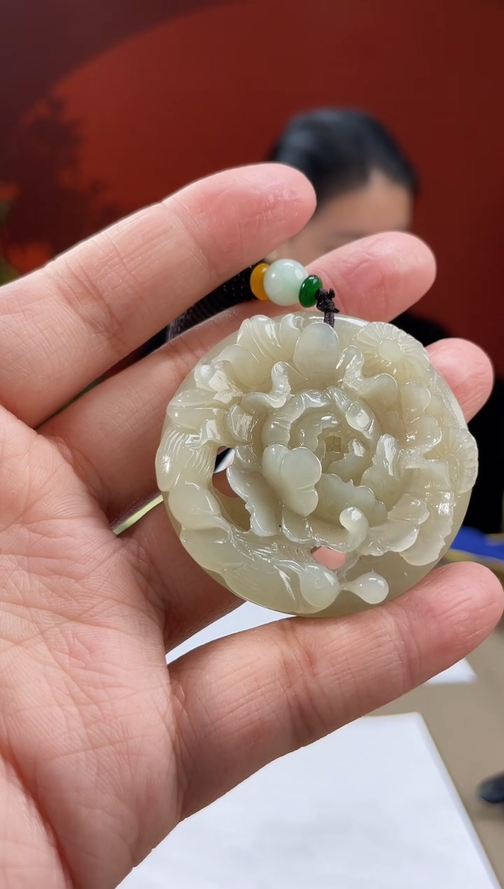 【闪购商品】定制和田玉多样性发货拍一发一03026