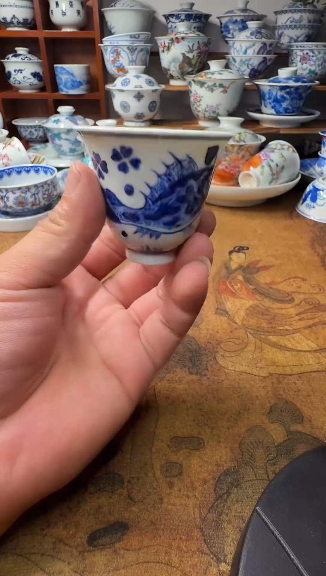 月末冲业绩      福利放不停
