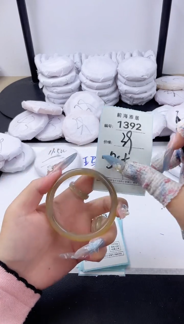 【闪购商品】玛瑙/玉髓手镯未镶嵌1392