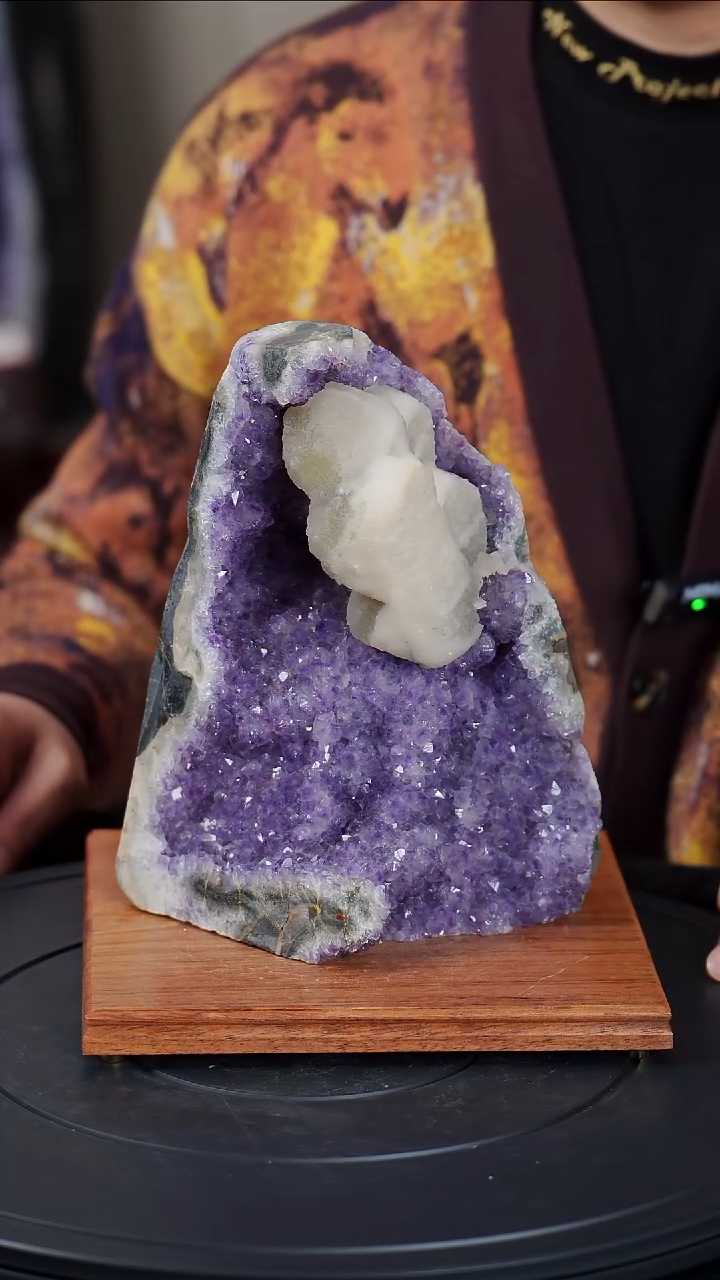 【闪购商品】紫晶大型摆件（非配饰）未镶嵌水晶