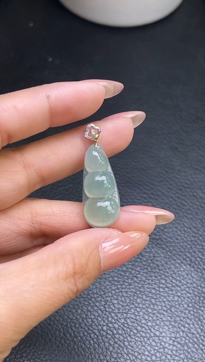 【闪购商品】翡翠颈饰18K金镶嵌YM1112-1 豆子