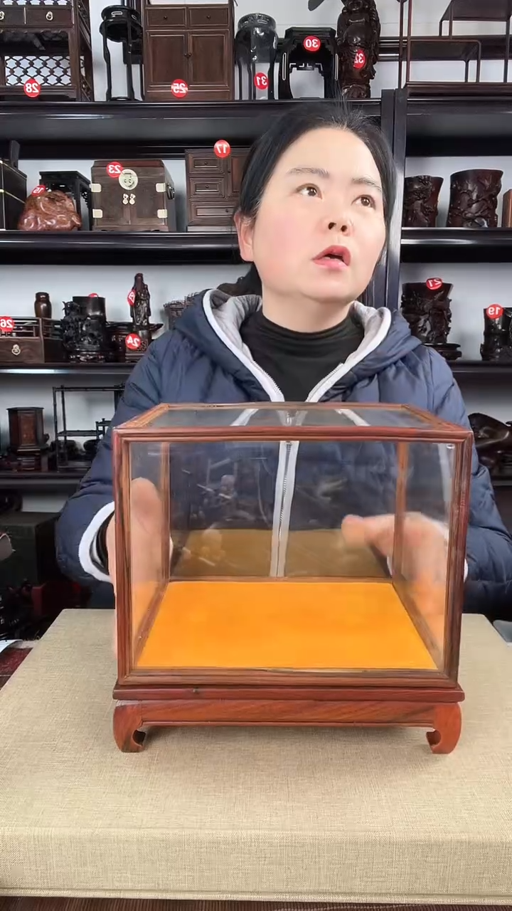 【闪购商品】木玻璃罩3号老李红木工艺品