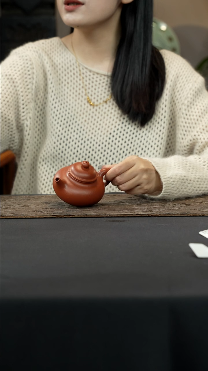 【闪购商品】紫砂茶壶全手红降坡容天180cc