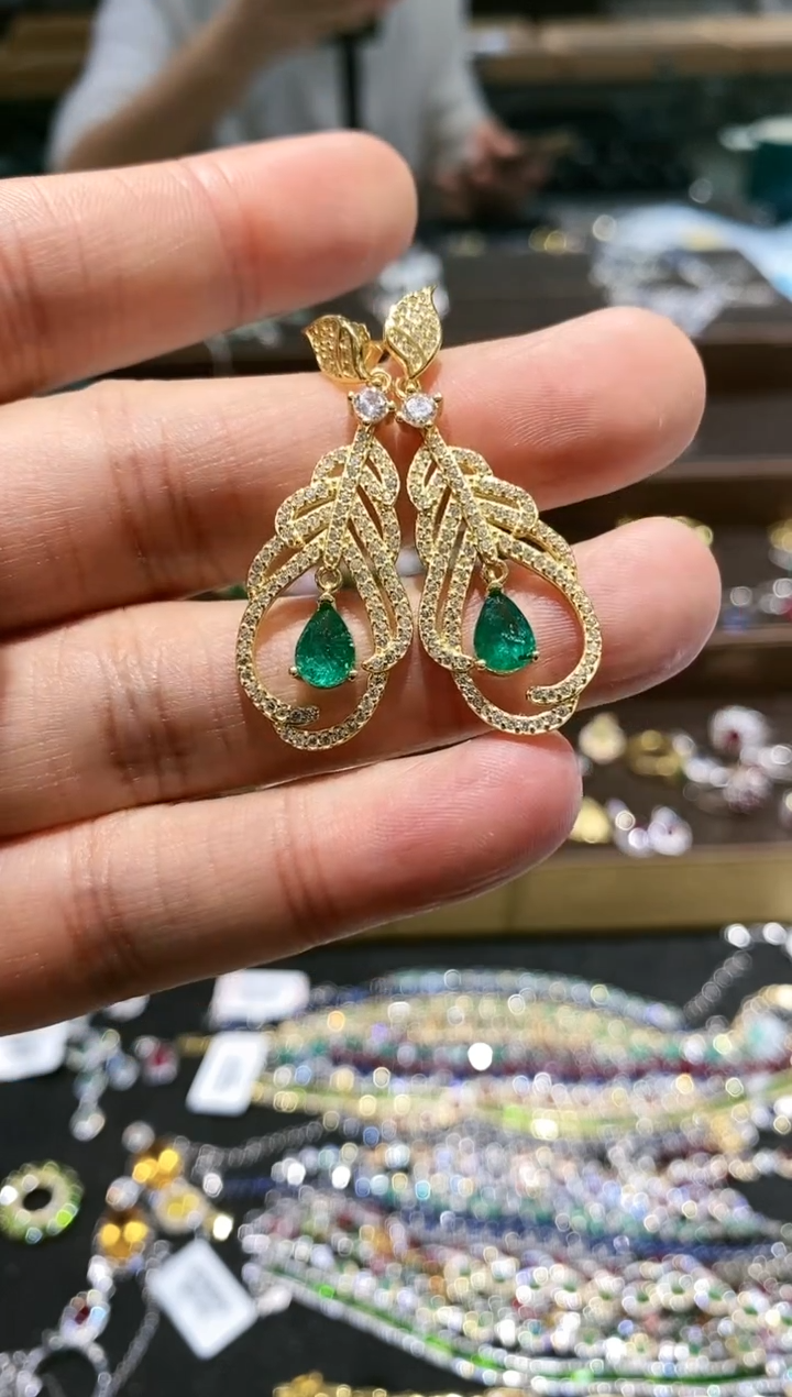 【闪购商品】祖母绿耳饰银S925镶嵌耳钉