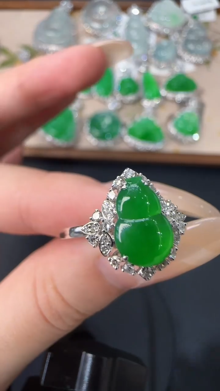 【闪购商品】翡翠戒指18K金镶嵌戒指40