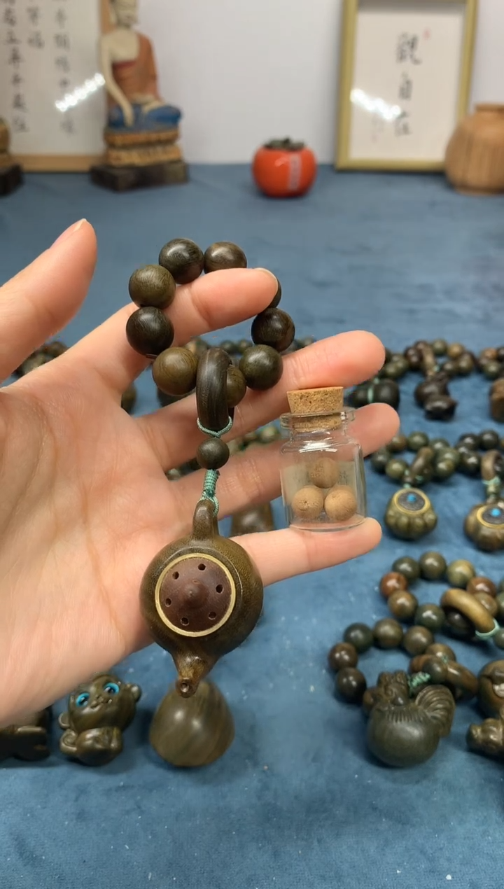 【闪购商品】维腊木（绿檀）把件把把壶香囊 送1瓶香丸