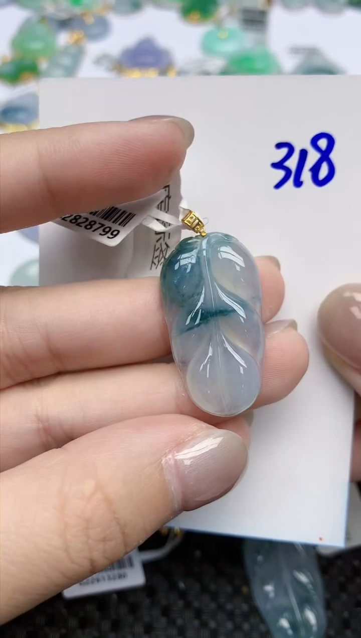 【闪购商品】翡翠颈饰18K金镶嵌天然翡翠A货