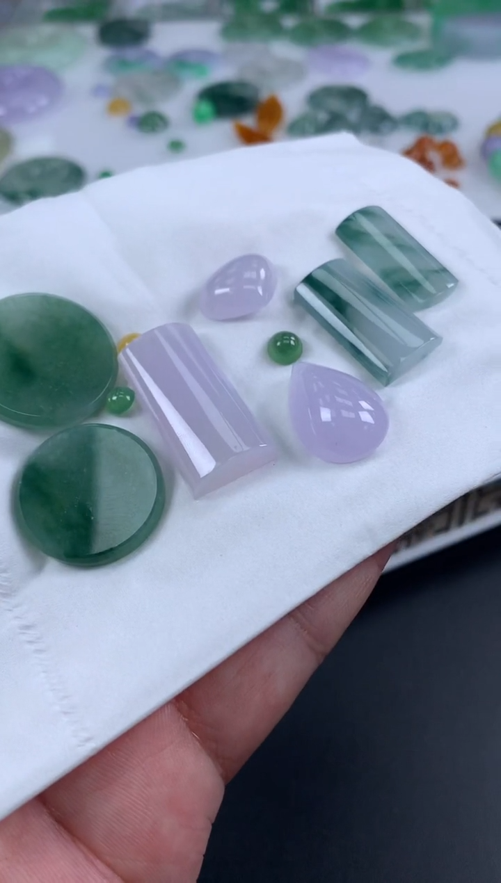 【闪购商品】定制翡翠未镶嵌翡翠