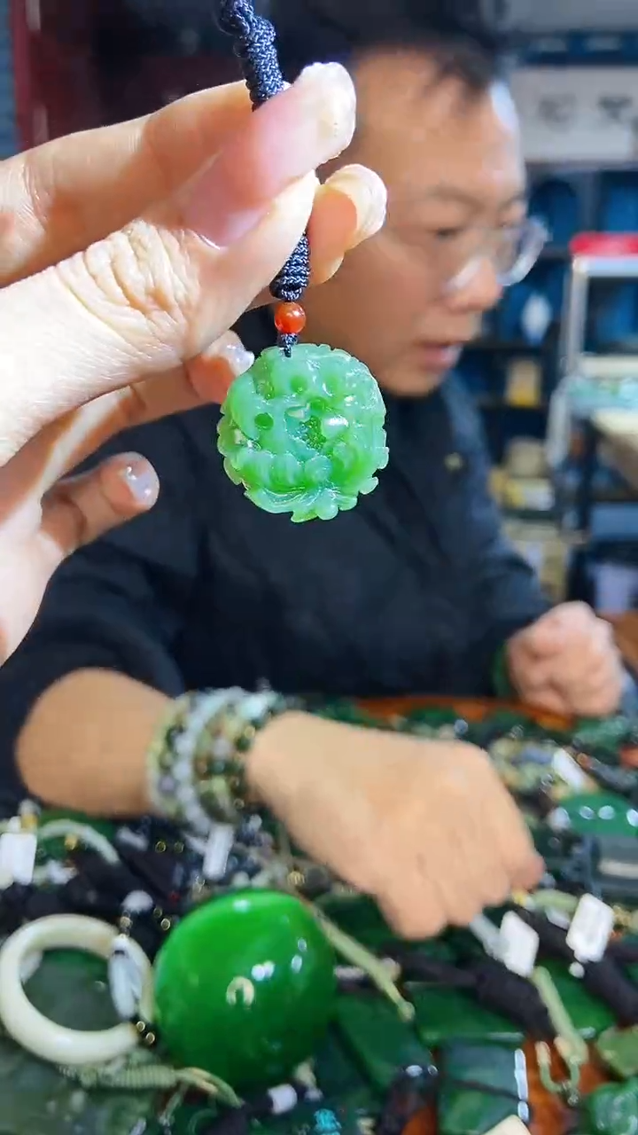 未镶嵌和田玉挂件1