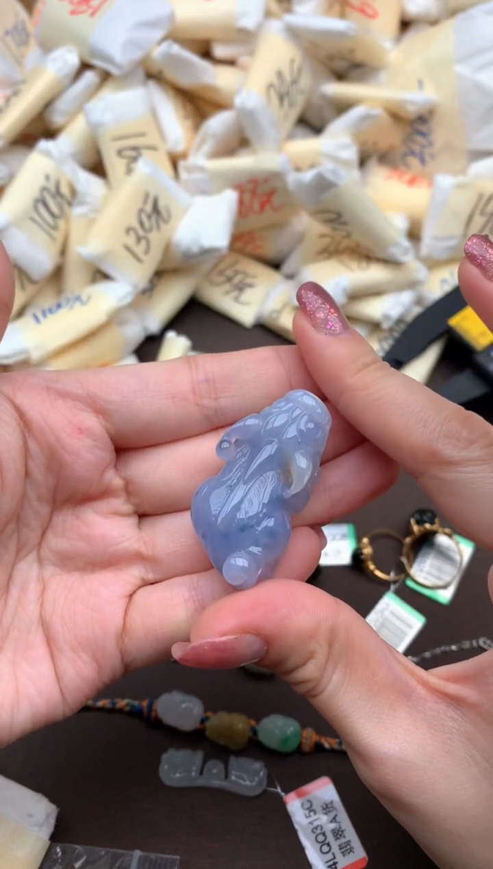 【闪购商品】翡翠挂件未镶嵌一