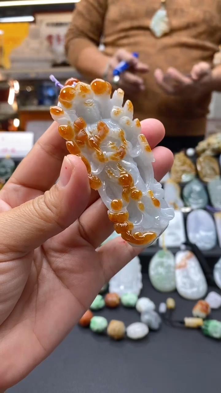 【闪购商品】翡翠颈饰未镶嵌挂件