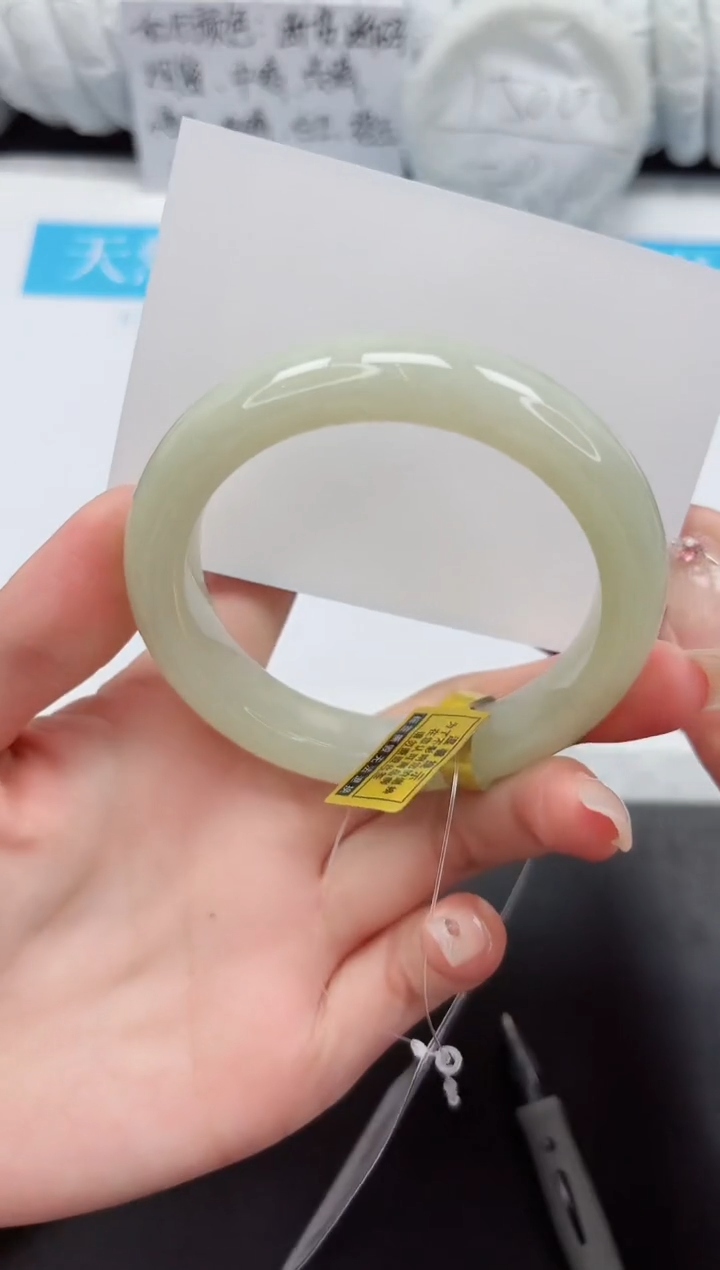 和田玉手镯未镶嵌97-57.8QS3