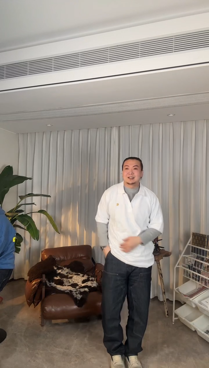 疯狂大勾吧白色公二头肌xl