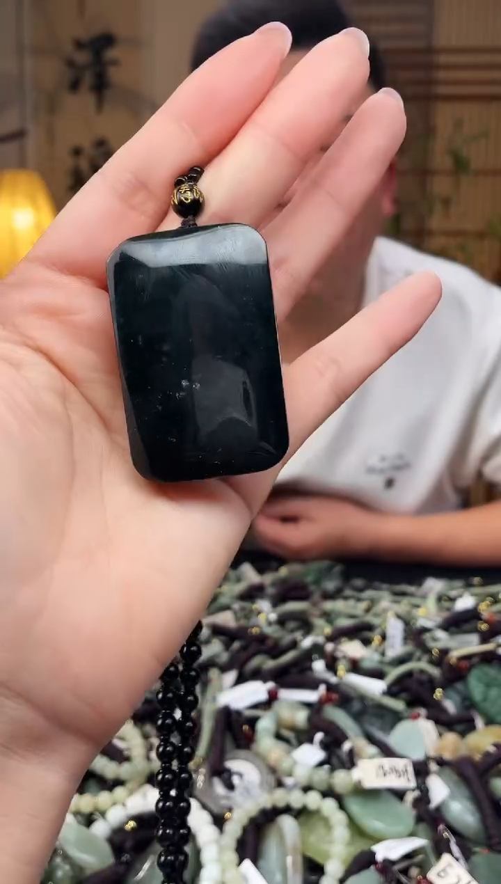 颈饰未镶嵌和田玉多样性发货，拍一发一