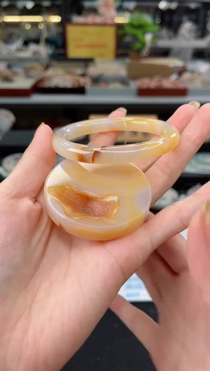 【闪购商品】石英质玉手镯未镶嵌56圈口（赠品镯心）3141388