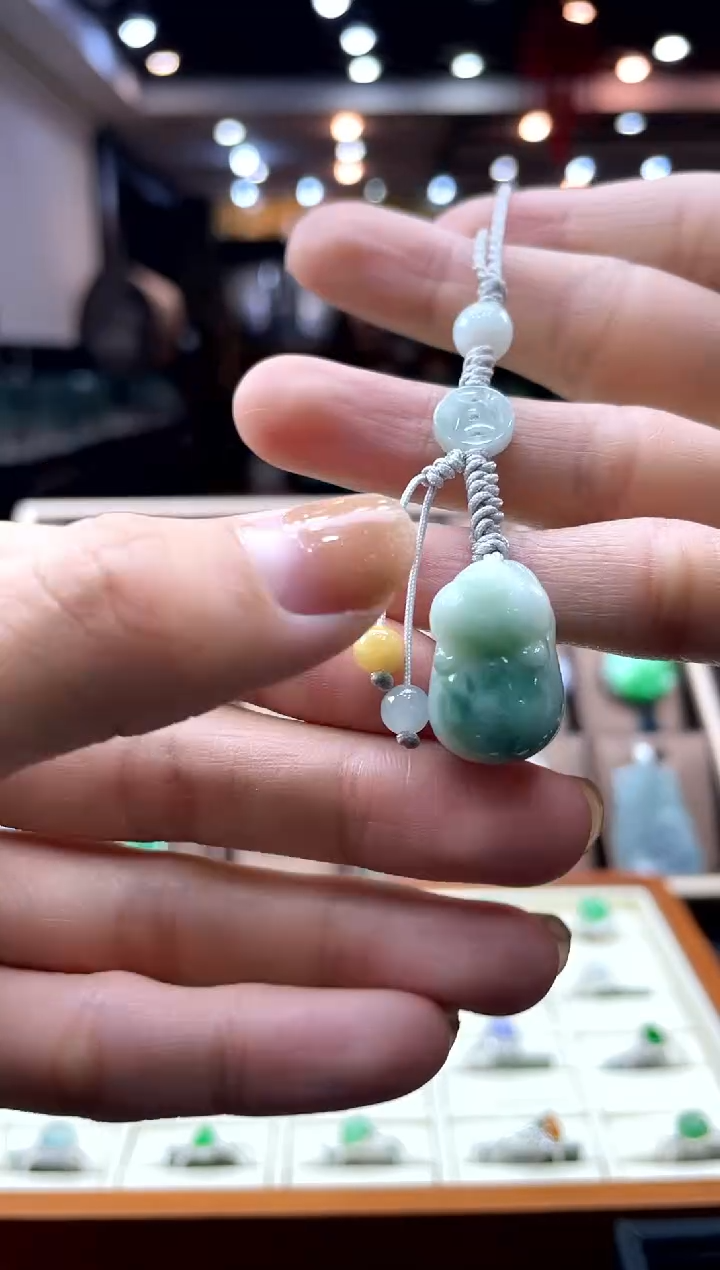 【闪购商品】翡翠挂件未镶嵌小猪