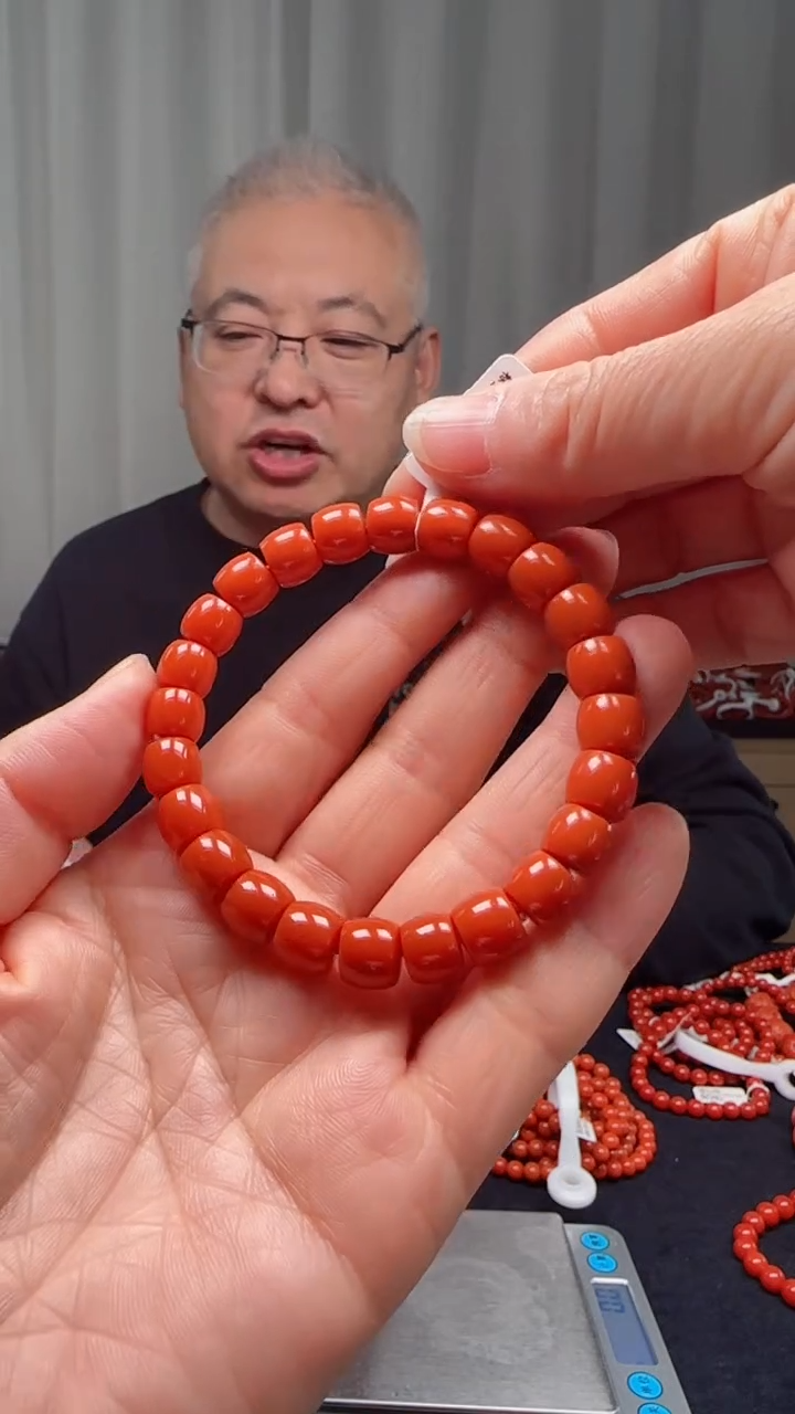 未镶嵌多样性发一件南红玛瑙【高货】柿锦红9mm保山直切单圈 