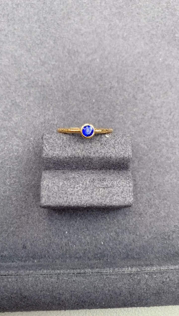 戒指蓝宝石18K金镶嵌0.24ct蓝宝石GD