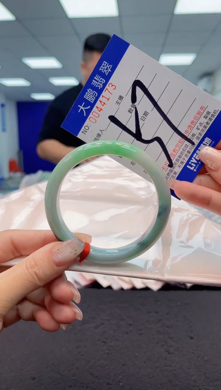【闪购商品】翡翠手镯未镶嵌AAAAAAAAAA