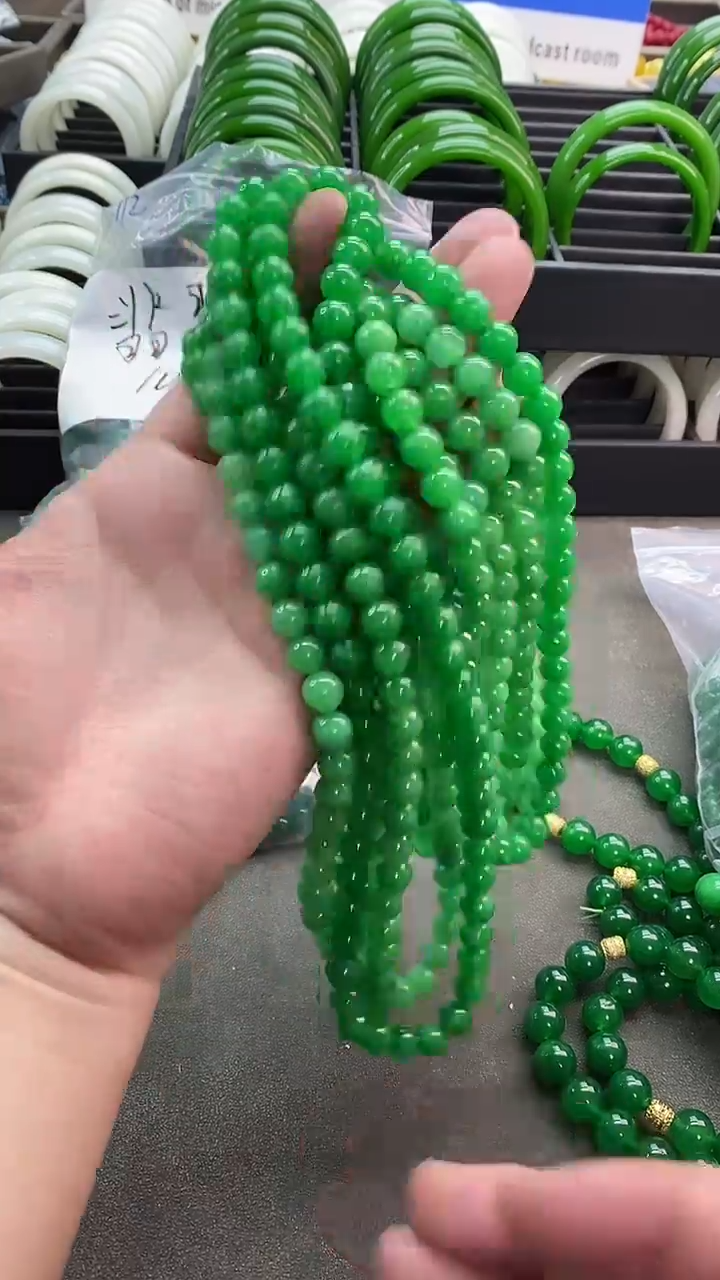 【闪购商品】翡翠手链未镶嵌8mm108颗