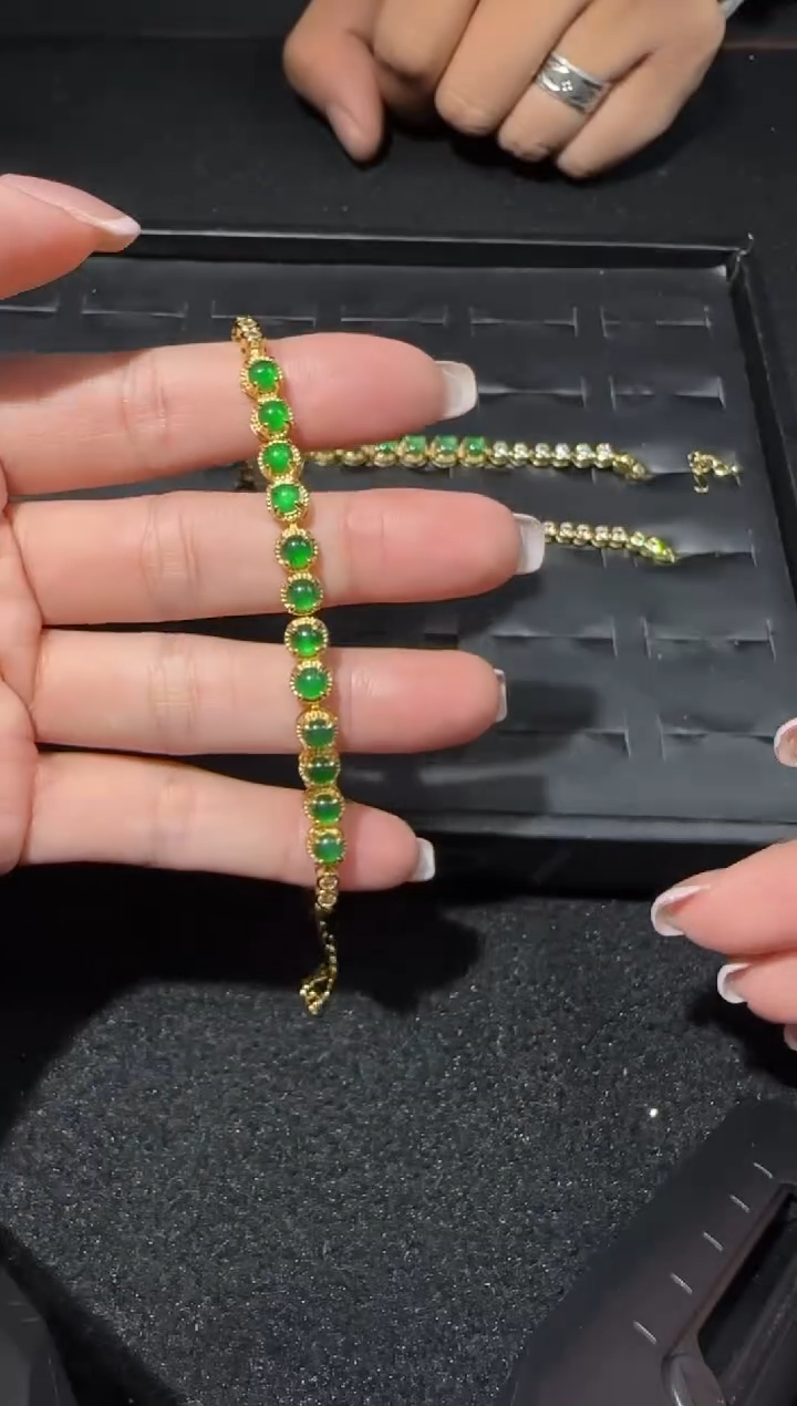 【闪购商品】翡翠手链未镶嵌多样性发货拍一发一