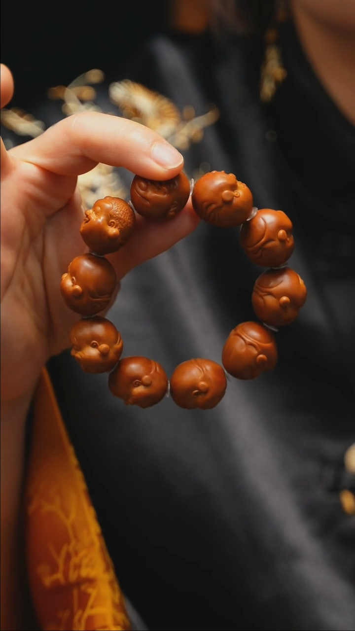 【闪购商品】橄榄核其他人生百态【昌莉芸】