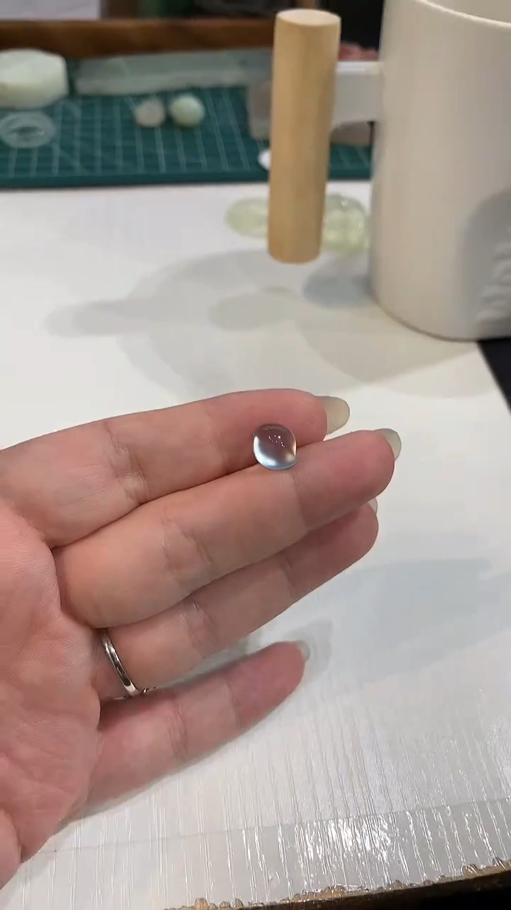 未镶嵌蛇纹石玉吊坠(不含链)露珠