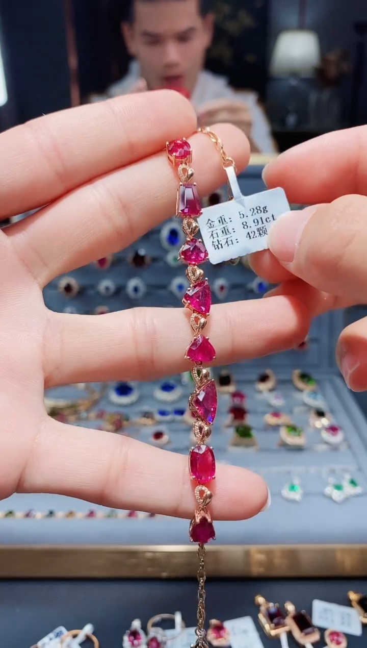 【闪购商品】碧玺手链18K金镶嵌8.91..