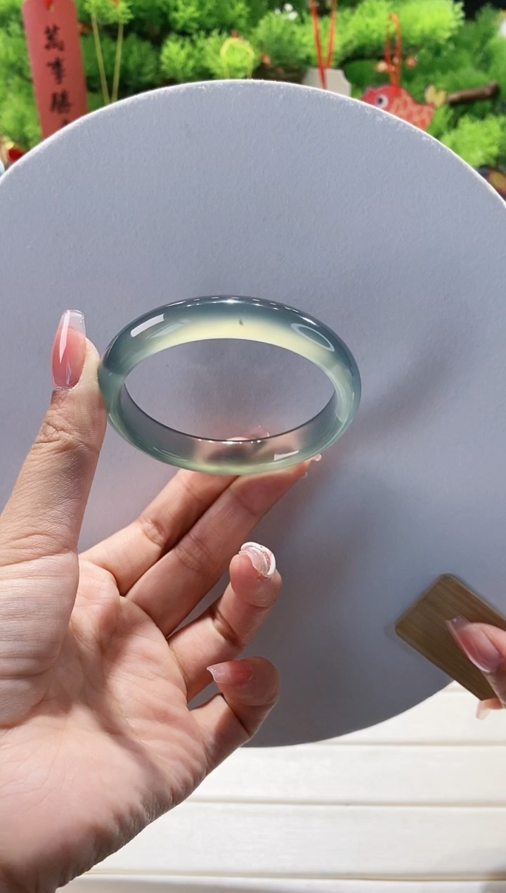 【闪购商品】玛瑙/玉髓手镯未镶嵌122-56福利