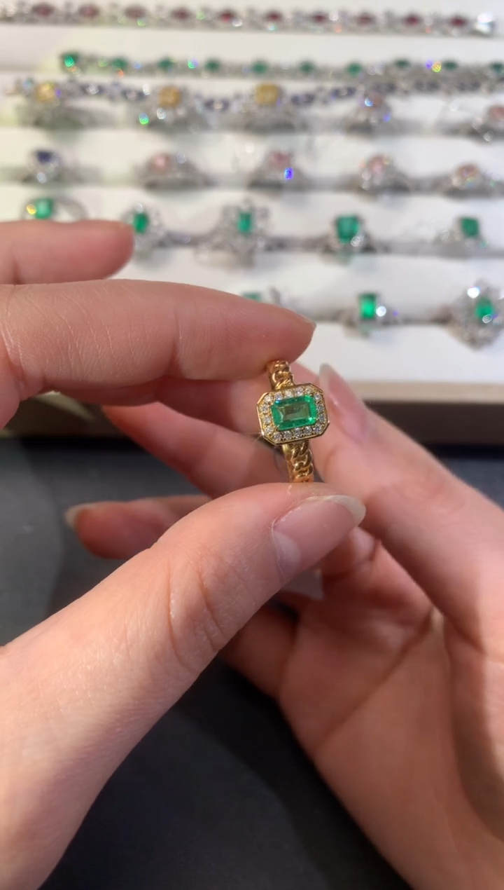 【闪购商品】祖母绿戒指18K金镶嵌R10|3999