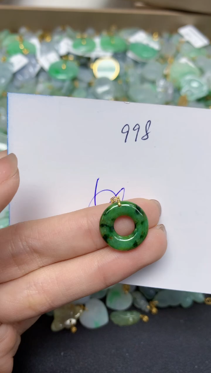 【闪购商品】翡翠颈饰18K金镶嵌天然翡翠A货