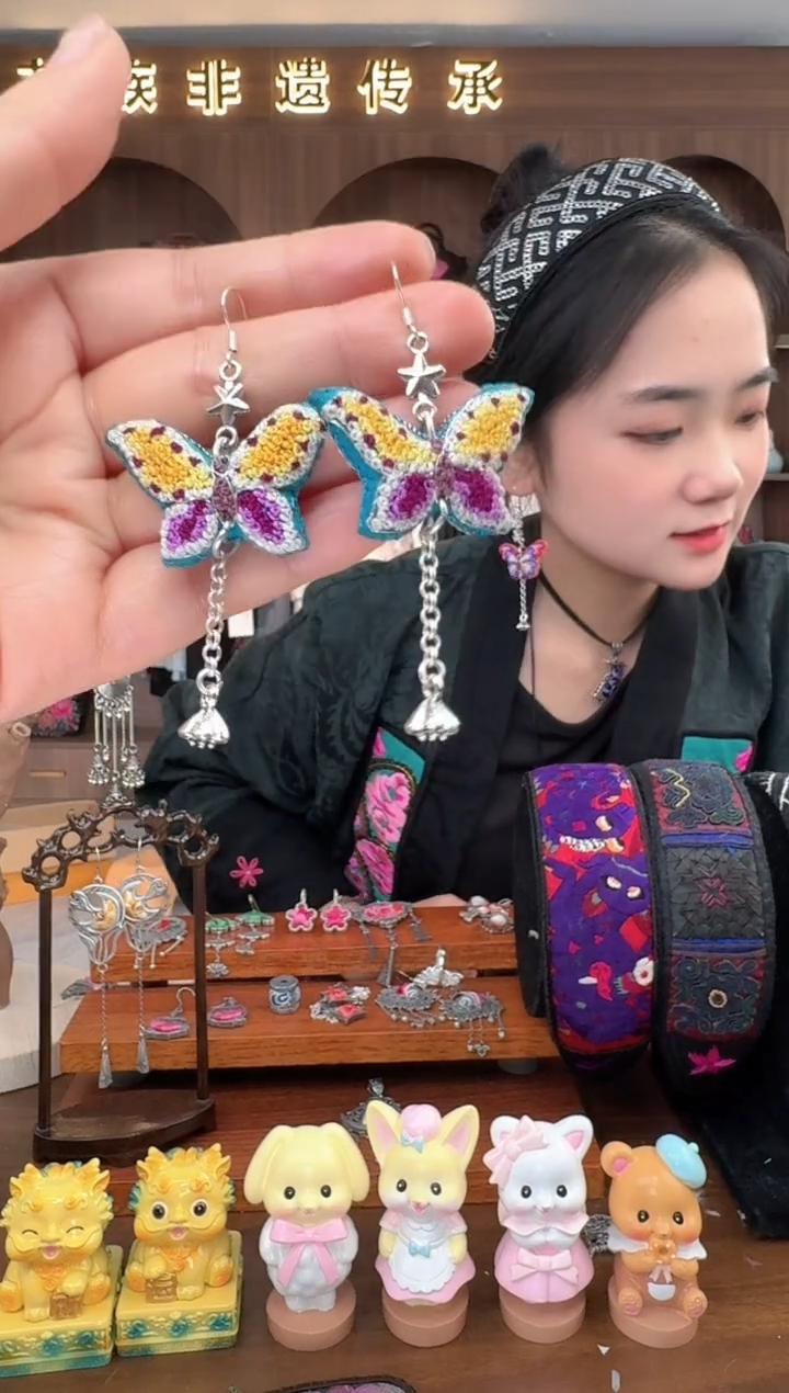 【闪购商品】织绣扶光苗绣传承100