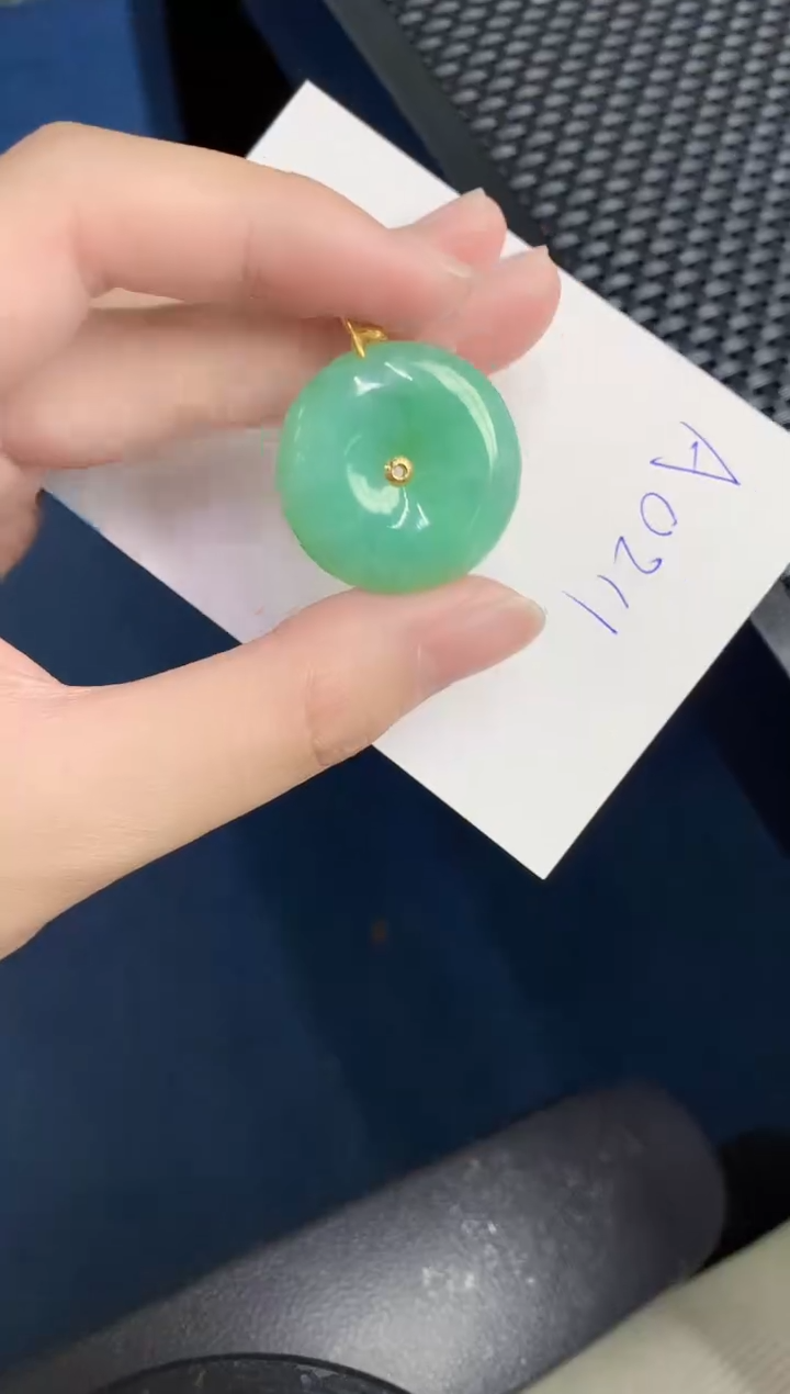 【闪购商品】翡翠颈饰18K金镶嵌000000000