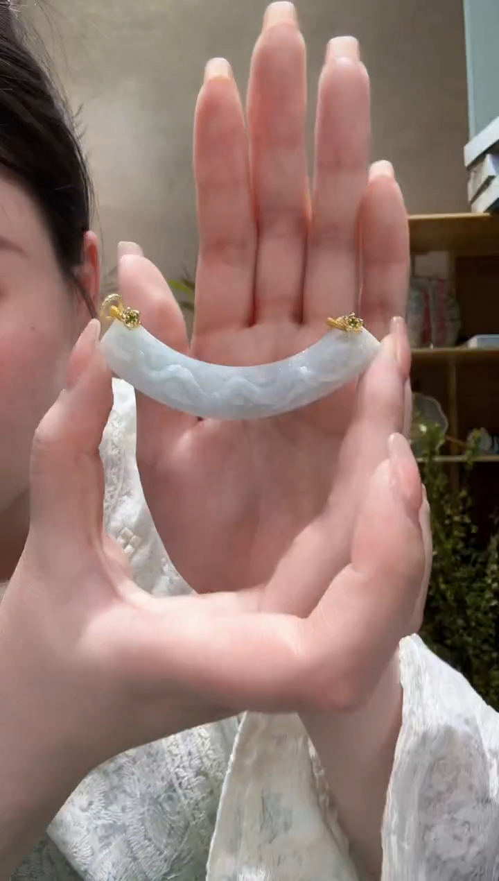 【闪购商品】翡翠未镶嵌颈饰吊坠