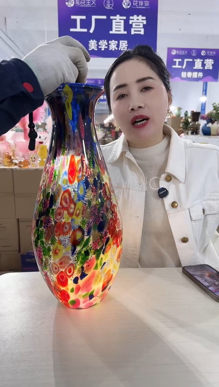 【闪购商品】玻璃XX-琉璃花瓶高货