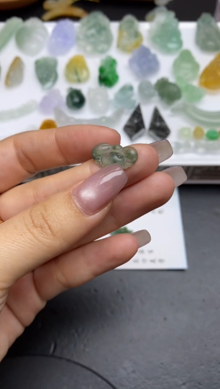 【闪购商品】定制翡翠未镶嵌翡翠毛货~