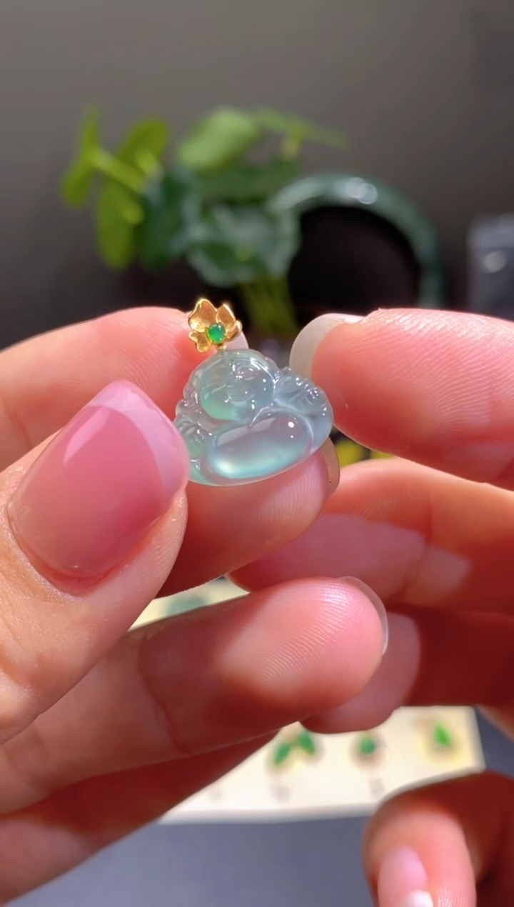 翡翠18K金镶嵌颈饰天然翡翠A货