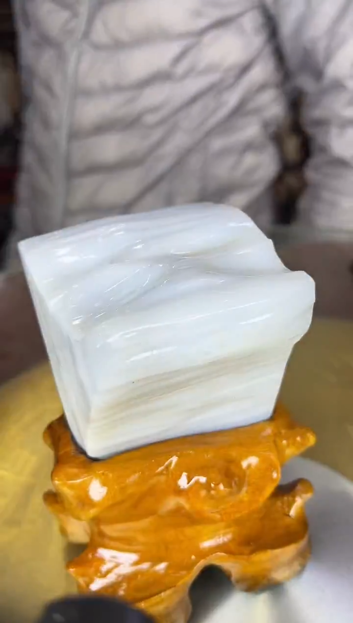 缅甸天然树化玉摆件