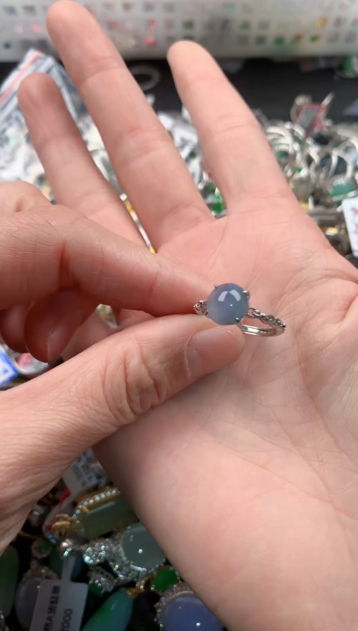 银S925镶嵌戒指翡翠a****2666         6