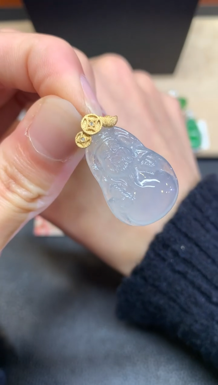 【闪购商品】翡翠颈饰18K金镶嵌财神爷【无服务费】