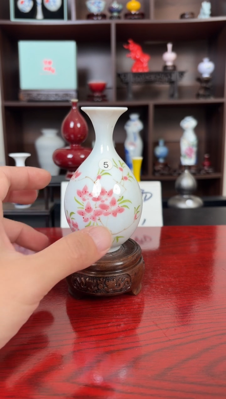 摆件瓷欧**歌12.18晚微瑕小花瓶摆件5