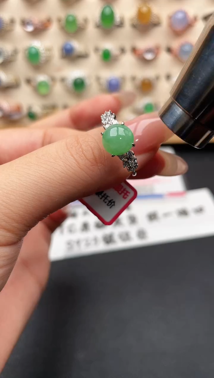 银S925镶嵌戒指翡翠一物一证一礼盒