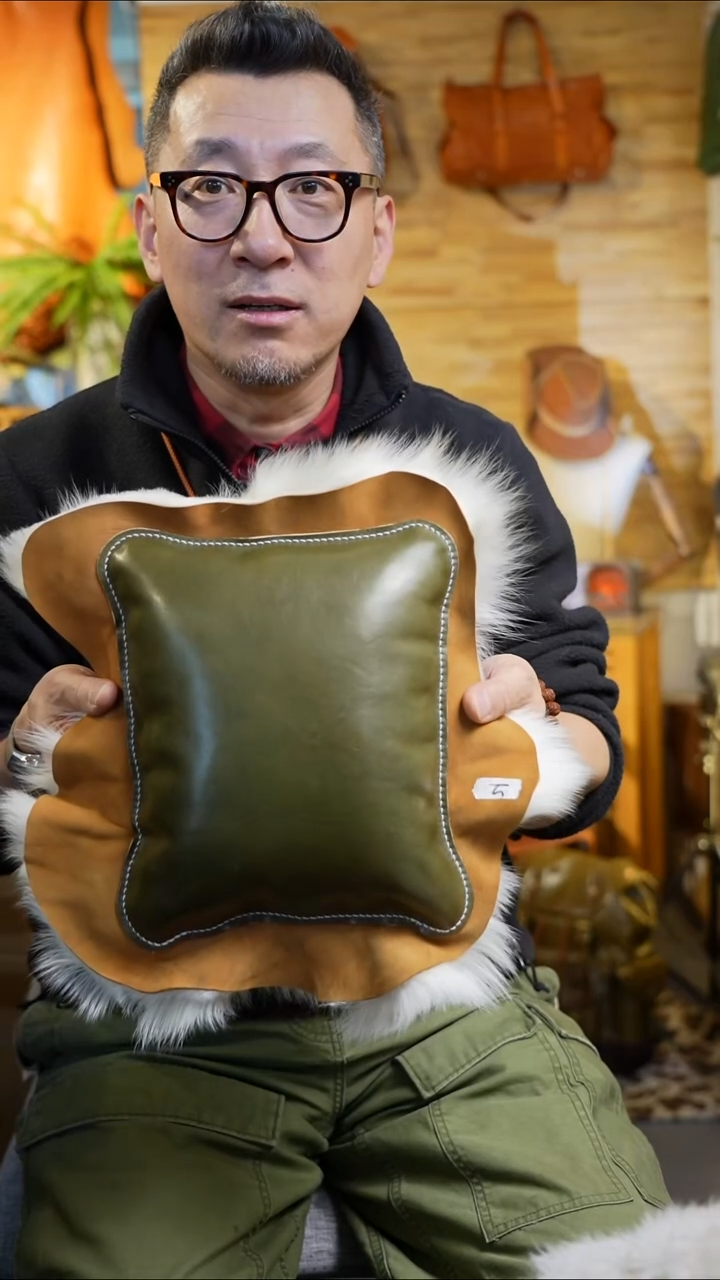 羊毛配牛皮真皮靠垫21号